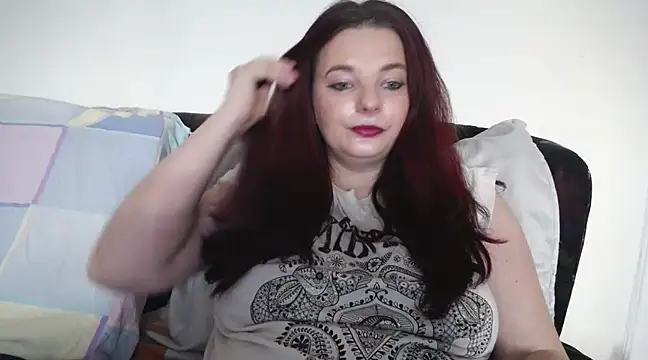 caty33 online show from 02.18.25