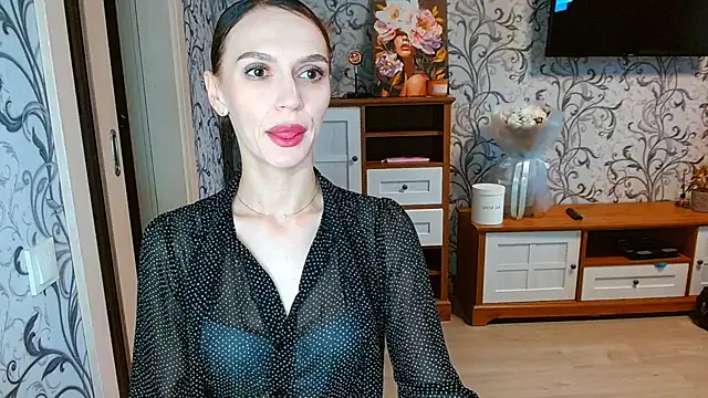 Lady Sunshine  online show from 10.18.25