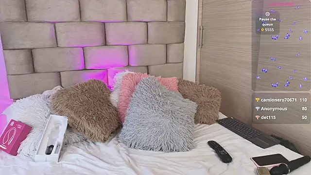 Snapshot of DANIELA_CADAVID_ chatting on 02.03.26 DANIELA CADAVID online show from 02.03.26