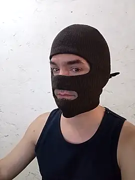 Snapshot of mask34_1986 chatting on 12.15.25 mask34 1986 online show from 12.15.25