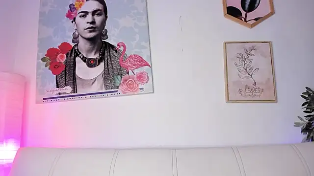 Dhalila  online show from 03.21.25