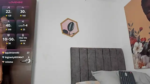 Dhalila  online show from 09.20.25