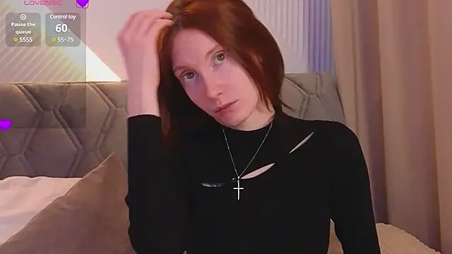 Snapshot of JoYung chatting on 03.15.25 JoYung online show from 03.15.25