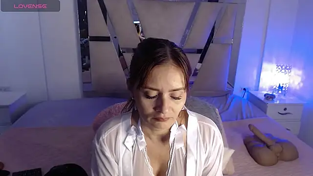 Snapshot of KathyLee69_ chatting on 10.26.25 KathyLee69  online show from 10.26.25