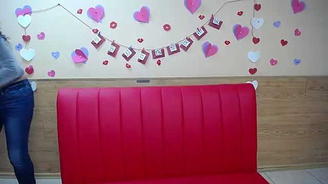 Miroslava Happi online show from 03.18.25