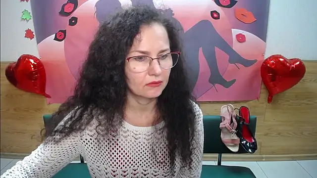 Miroslava Happi online show from 10.13.25