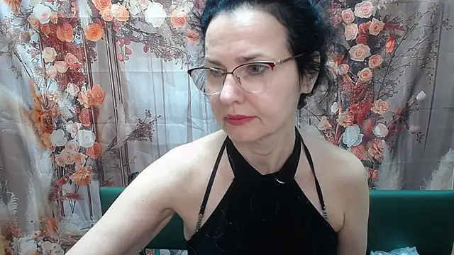 Miroslava Happi online show from 07.12.26