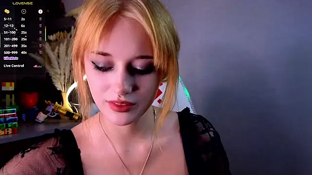 Snapshot of Hisoka_akerley chatting on 09.09.25 Hisoka akerley online show from 09.09.25