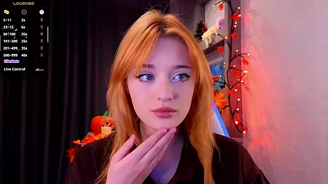 Hisoka akerley online show from 10.29.25