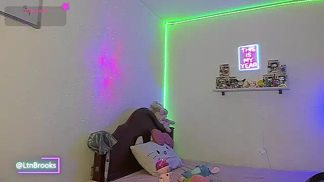 Annaa Brooks online show from 02.18.26