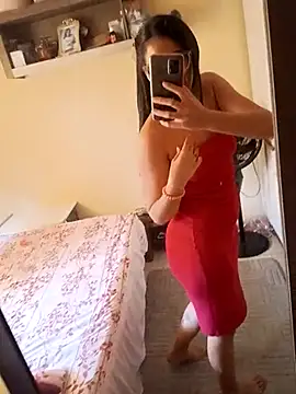 JuliaSalvaa online show from 02.14.25