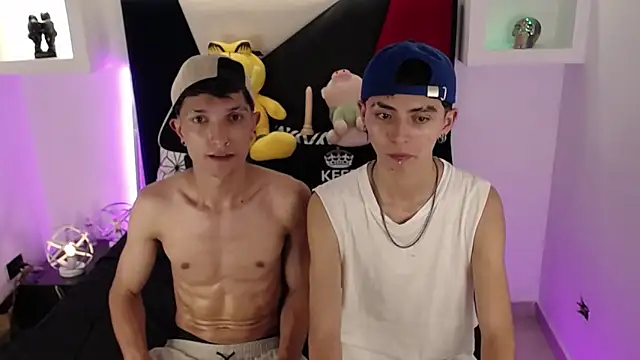 Snapshot of MaikyCooper chatting on 02.27.25 MaikyCooper online show from 02.27.25