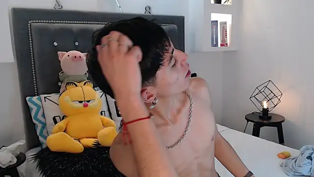 Snapshot of MaikyCooper chatting on 03.21.25 MaikyCooper online show from 03.21.25