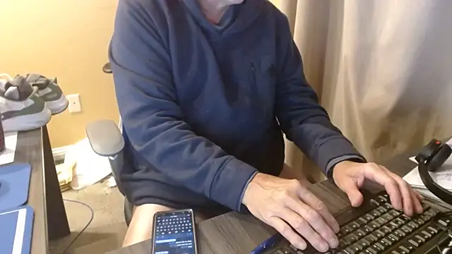 Snapshot of olderandwiser2 chatting on 11.14.25 olderandwiser2 online show from 11.14.25