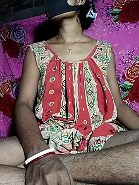 Snapshot of CuteRani001 chatting on 09.13.25 CuteRani001 online show from 09.13.25