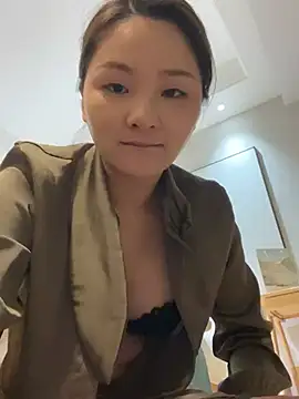 Mia-77 online show from 02.21.25