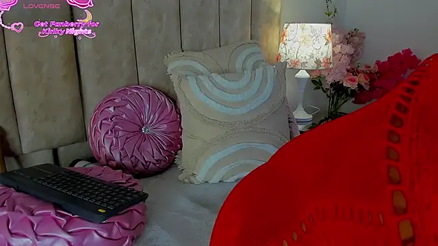 BrithanyParker  online show from 04.10.26