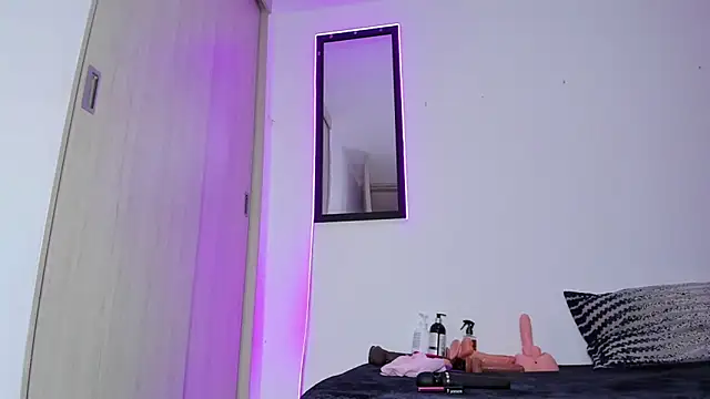 MELINAMARTINS online show from 03.13.26