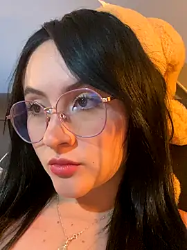 Snapshot of ValentinaOrtiz3 chatting on 11.05.25 ValentinaOrtiz3 online show from 11.05.25