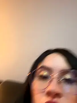 Snapshot of ValentinaOrtiz3 chatting on 11.08.25 ValentinaOrtiz3 online show from 11.08.25