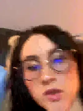 Snapshot of ValentinaOrtiz3 chatting on 12.15.25 ValentinaOrtiz3 online show from 12.15.25