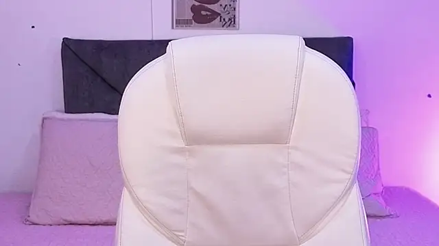 sara sharma  online show from 11.05.25