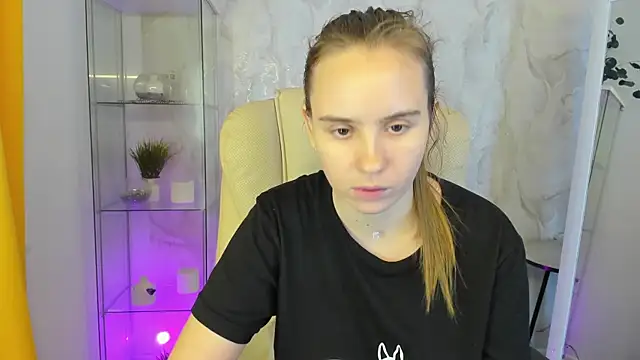 Lika 0ne online show from 11.08.25