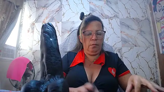 alina maturehot online show from 03.31.26