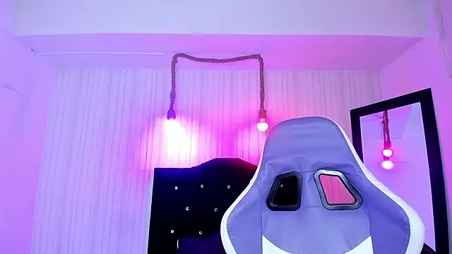 nicky angel1 online show from 10.24.25