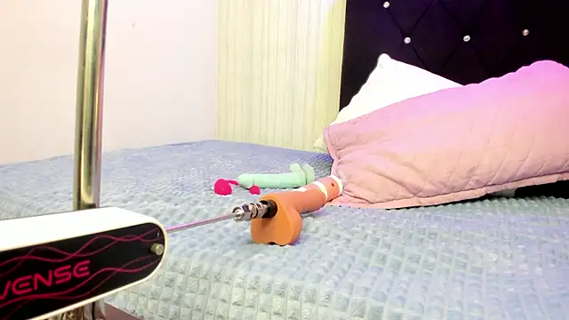 nicky angel1 online show from 11.18.25