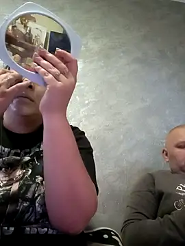 Snapshot of Greta_Tamar chatting on 11.14.25 Greta Tamar online show from 11.14.25