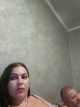 Snapshot of Greta_Tamar chatting on 12.05.25 Greta Tamar online show from 12.05.25