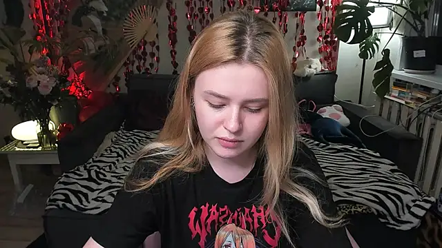 Alexa Pirs online show from 02.16.26