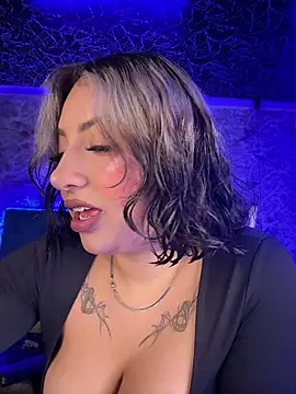 Snapshot of Scarlett-LS chatting on 07.18.26 Scarlett-LS online show from 07.18.26