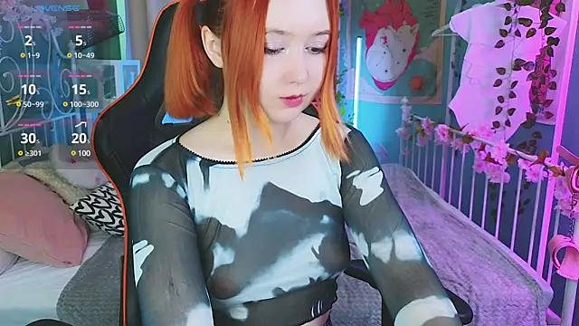 Snapshot of MizukiNoYoru chatting on 03.12.25 MizukiNoYoru online show from 03.12.25