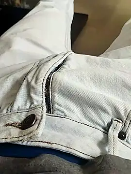 Snapshot of oscarshow24 chatting on 02.25.25 oscarshow24 online show from 02.25.25