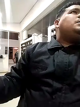 Snapshot of oscarshow24 chatting on 02.27.25 oscarshow24 online show from 02.27.25