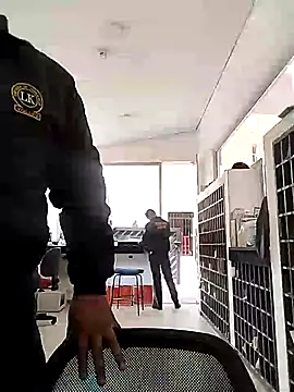 Snapshot of oscarshow24 chatting on 03.01.25 oscarshow24 online show from 03.01.25