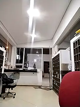 Snapshot of oscarshow24 chatting on 03.04.25 oscarshow24 online show from 03.04.25