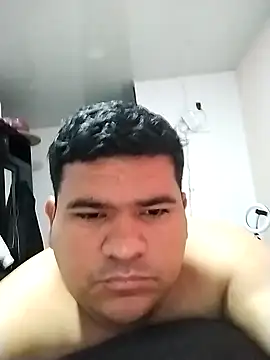 Snapshot of oscarshow24 chatting on 03.04.25 oscarshow24 online show from 03.04.25