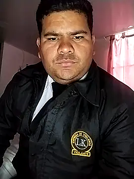 Snapshot of oscarshow24 chatting on 03.10.25 oscarshow24 online show from 03.10.25