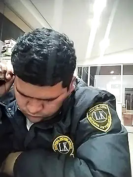 Snapshot of oscarshow24 chatting on 10.08.25 oscarshow24 online show from 10.08.25