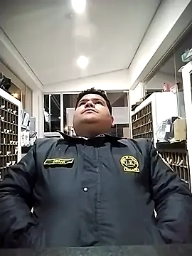 Snapshot of oscarshow24 chatting on 11.13.25 oscarshow24 online show from 11.13.25