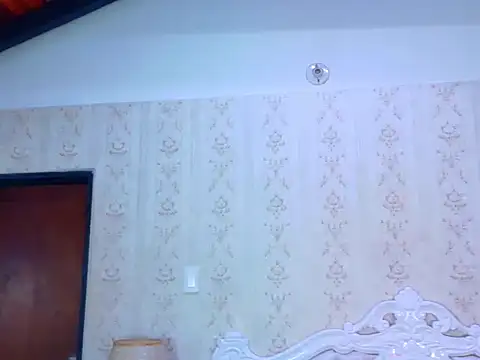 TianahGlow online show from 09.25.25