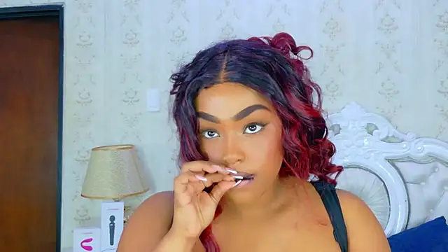 TianahGlow online show from 11.08.25