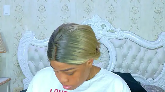 TianahGlow online show from 01.12.26