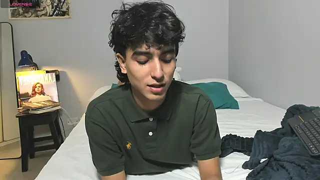 Snapshot of salvatore_montt chatting on 03.03.25 salvatore montt online show from 03.03.25