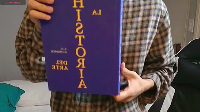 Snapshot of salvatore_montt chatting on 03.11.25 salvatore montt online show from 03.11.25