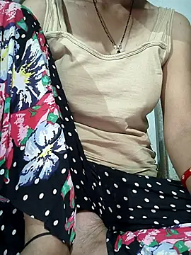 Snapshot of lovely----bhabhi chatting on 11.07.25 lovely----bhabhi online show from 11.07.25