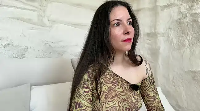 SandraSchon online show from 02.17.25